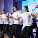 photo_5233231171745943376_y