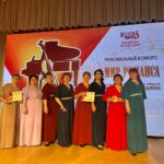 photo_5224348324679325151_y