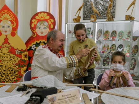 выставка «Древо жизни, древо познания»
