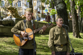 Поём и пишем о войне