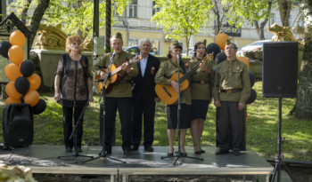 Поём и пишем о войне