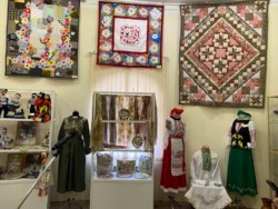 Народные художественные промыслы – 2022