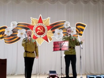 Фронтовые бригады продолжили поздравлять жителей края с наступающим праздником Великой Победы