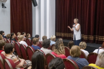 региональный театрально-образовательный проекта «Живые куклы»