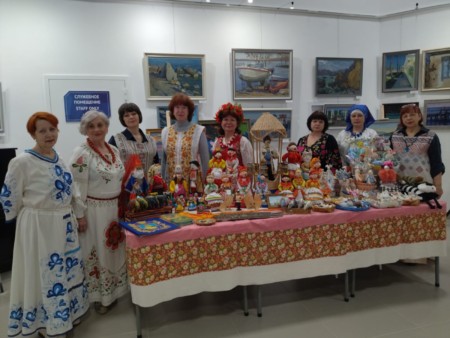 Мастера творческого объединения «Братина»