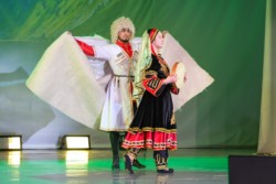 VIII регионального многожанрового конкурса дуэтов «Две Звезды»